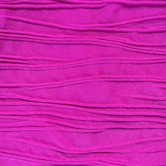 Land’s End Size 8 Tankini Top— Raspberry - Picture 2 of 8